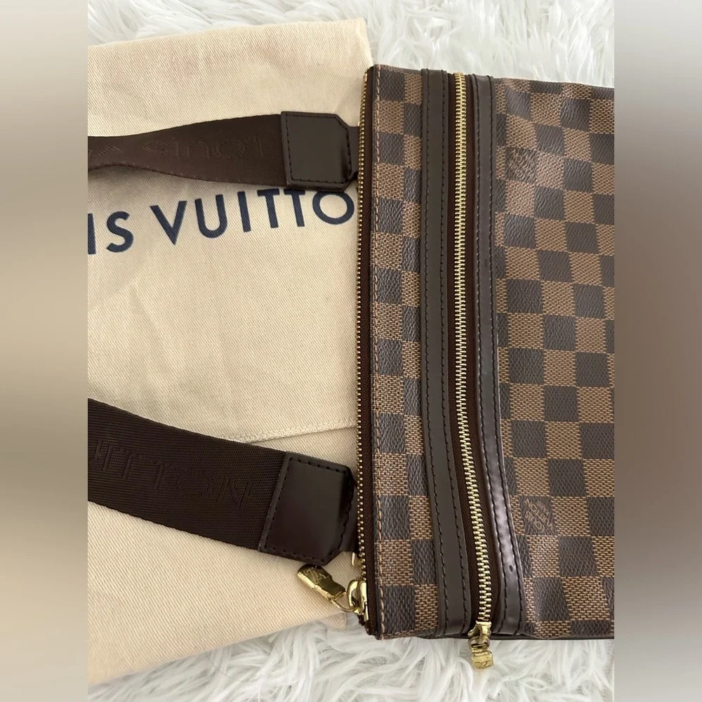 Authentic Louis Vuitton Damier Ebene DE Pochette Bosphore Crossbody Bag Rare HTF